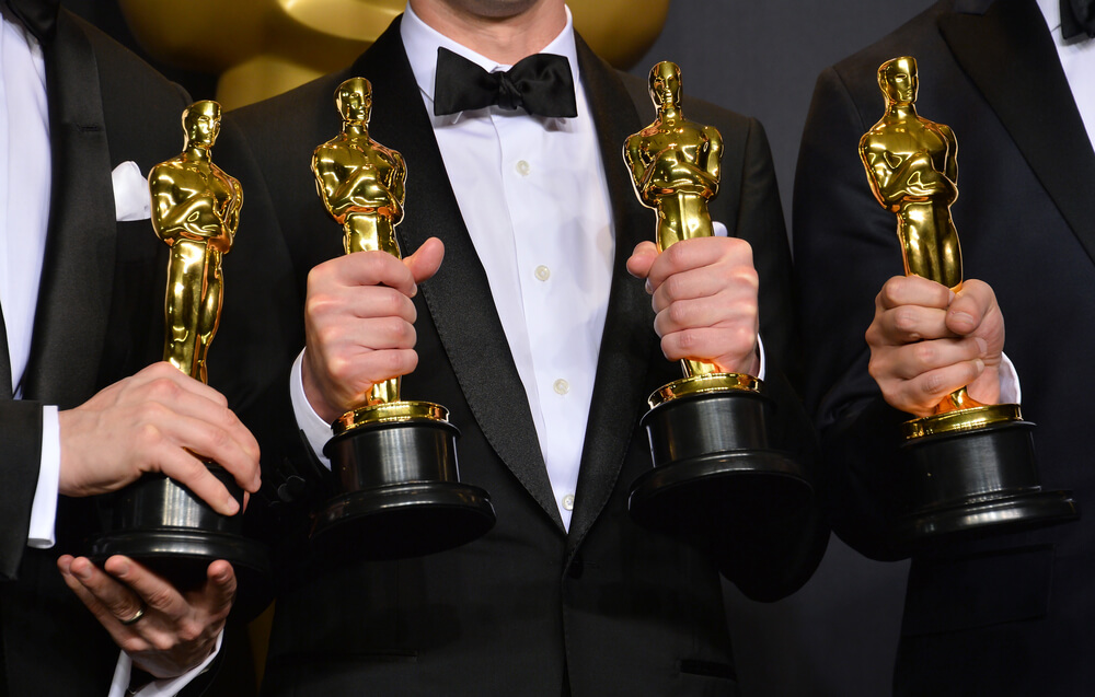Рассеянные звезды: актеры, потерявшие статуэтку ‘Оскара’ сразу после получения